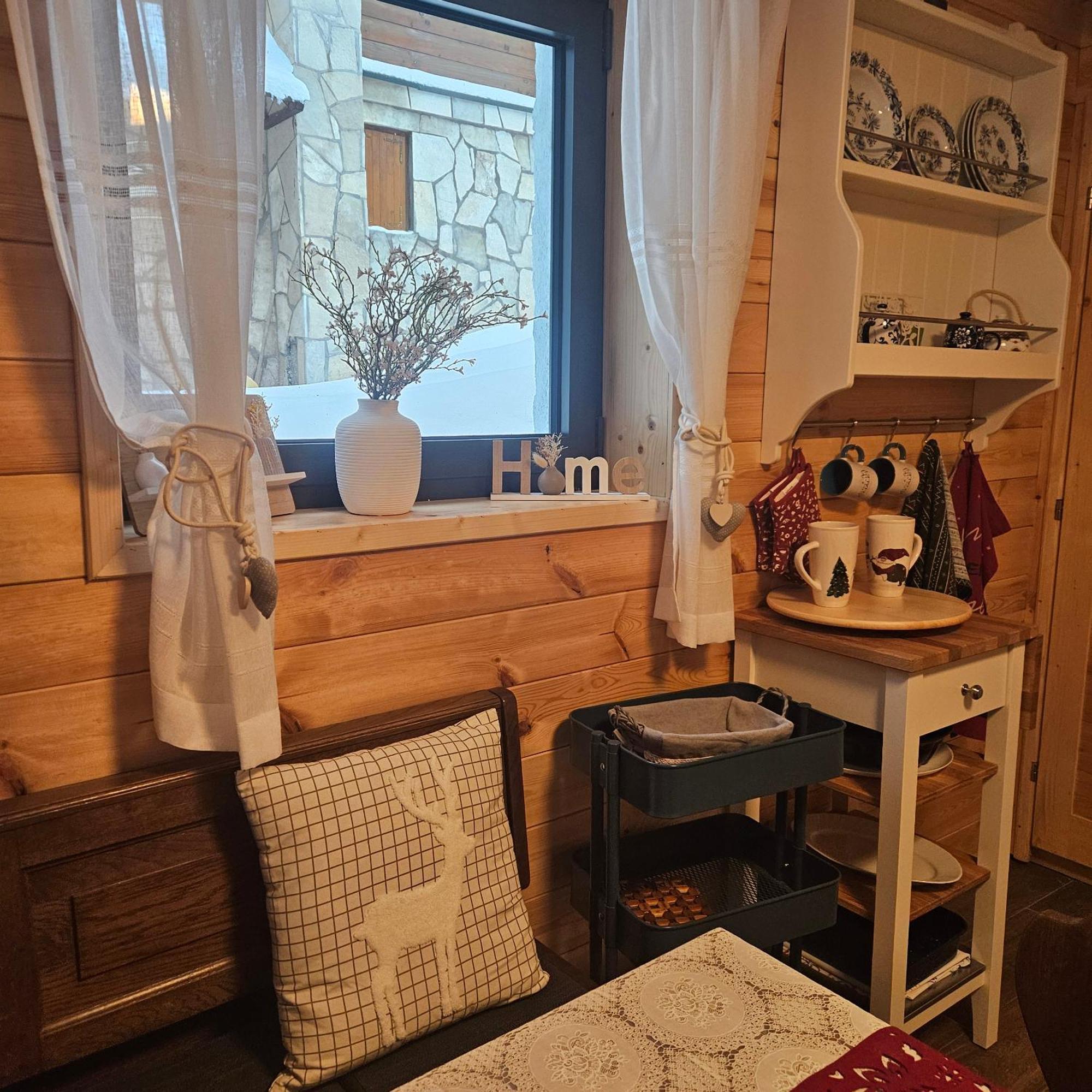 Black Lake Chalet 자블야크 외부 사진