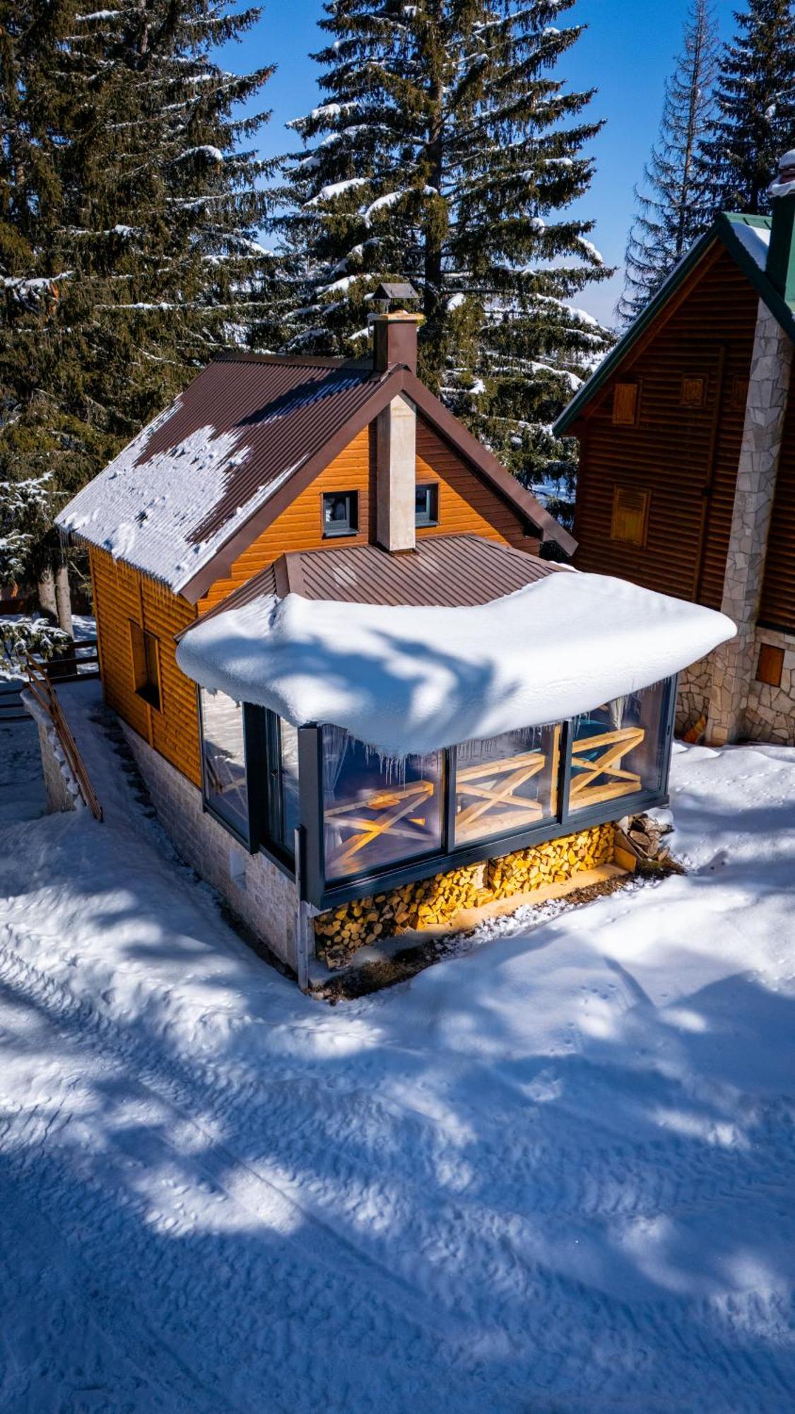 Black Lake Chalet 자블야크 외부 사진